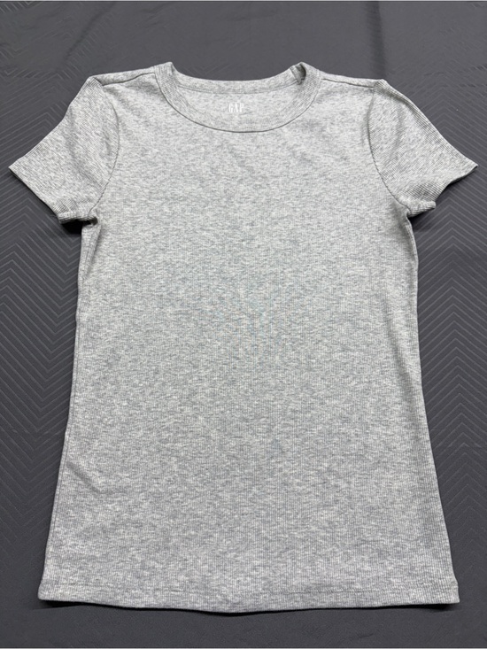 GAP Tops - GAP Women’s Ribbed Short Sleeve Tee - Heather Gray Size XS